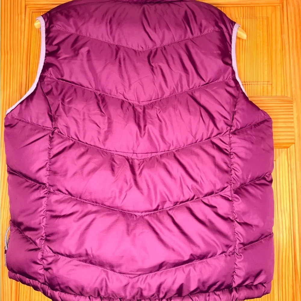 L.L.Bean Women’s Plum Puffer Vest Insulated Outdoor Zip Up - Picture 5 of 5